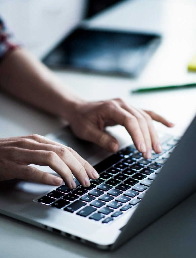 Point Hunt - Customer reward point programme - Contact